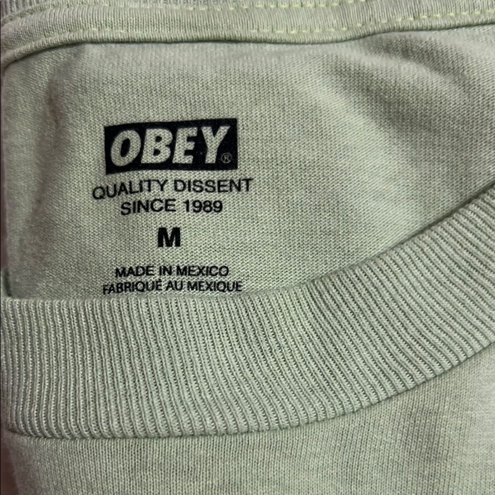 Obey Green Short Sleeve Tee Minimalist Design - Picture 3 of 3